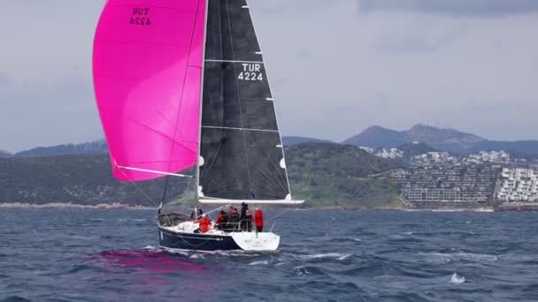 Bodrum Turkije Februari 2022 Zeilboten Varen Met Winderig Weer Het — Stockvideo