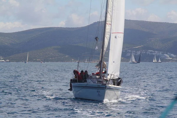 Bodrum Turkije April 2019 Zeilboten Varen Met Winderig Weer Het — Stockfoto