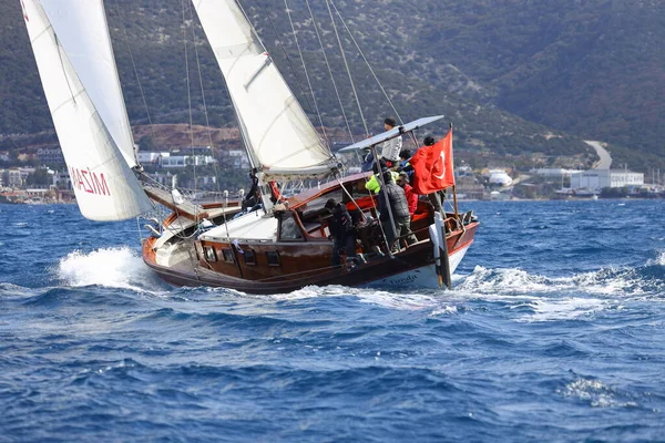 Μποντρούμ Τουρκία Μαρτίου 2022 Παραδοσιακό Τουρκικό Σκάφος Γκιλέτ Πλέει Στη — Φωτογραφία Αρχείου