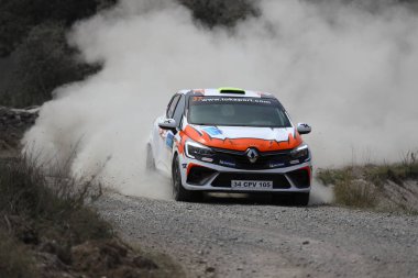 Bodrum, Hindi. 16 Nisan 2022. Türkiye Otomobil Sporları Federasyonu 'nun ilk yarışı olan Shell Helix 2022 Rally Cup' ın sezonu Bodrum 'da gerçekleşti.