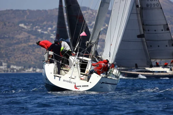 Bodrum Turkiet Maj 2022 Segelbåtar Seglar Blåsigt Väder Egeiska Havets — Stockfoto