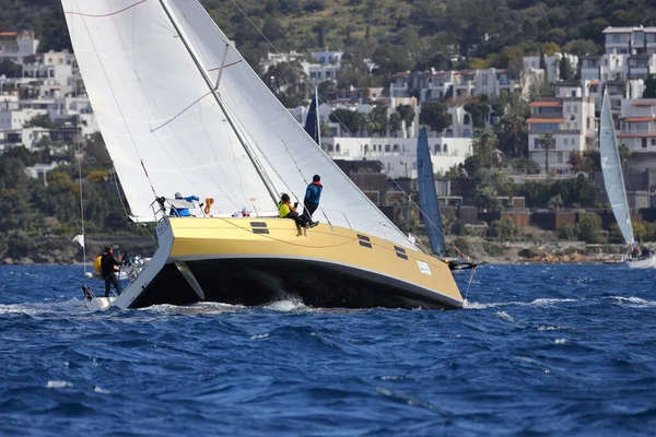 Bodrum Turkije April 2022 Zeilboten Varen Bij Winderig Weer Het — Stockfoto