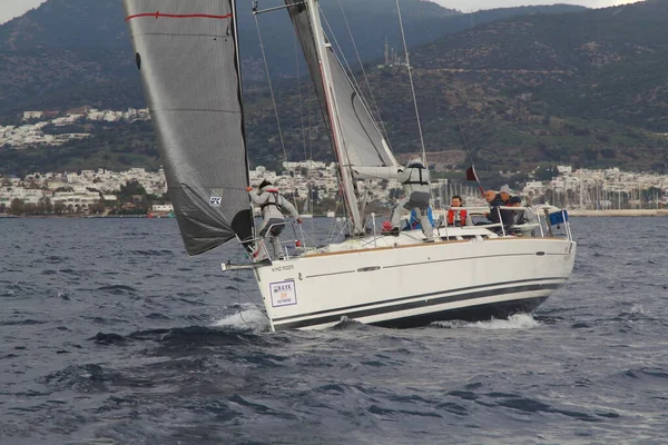 Bodrum Turkey January 2019 Sailboats Sail Windy Weather Blue Waters — Fotografia de Stock