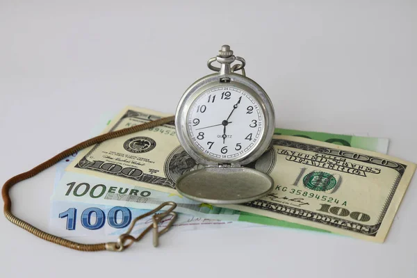 Dollar Old Clock Selective Focus — Stockfoto