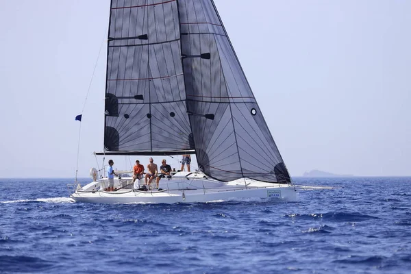 Bodrum Turquia Outubro 2022 Veleiros Navegam Tempo Ventoso Nas Águas — Fotografia de Stock