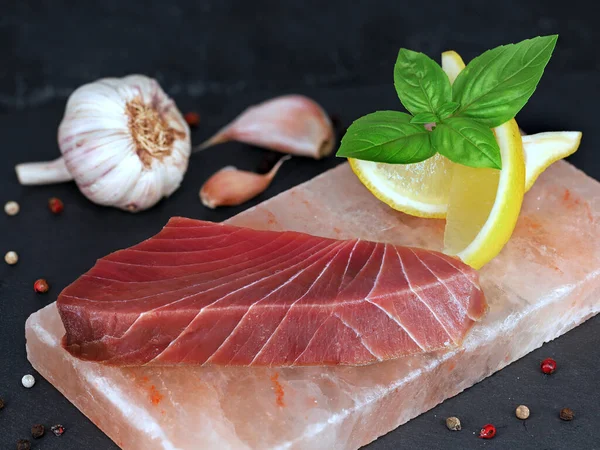 Raw Tuna Steak Salt Stone Basil Lemon Garlic Black Slate — Stockfoto