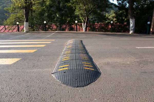Desnivel Artificial Para Reducir Velocidad Carretera —  Fotos de Stock