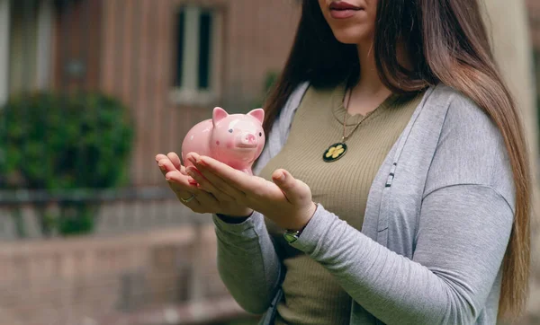 Young Woman Piggy Bank Stree — Stock Photo, Image