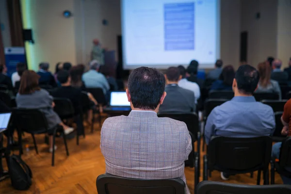 Menschen Sitzen Konferenzsaal — Stockfoto