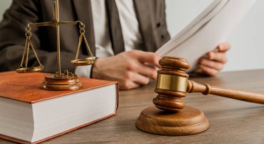 Kanun ve adalet kavramı, ahşap dökümanların muhafaza edilmesi