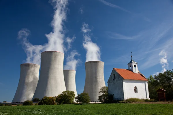 Kühlturm — Stockfoto