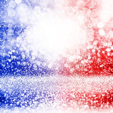 Vatansever kırmızı beyaz ve mavi parıltılı konfeti parti daveti için arka planda, 4 Temmuz havai fişek patlaması, anma bayrağı şablonu, ABD 'nin dördüncü satışı, cumhurbaşkanı seçimi veya çalışma günü sınır çerçevesi