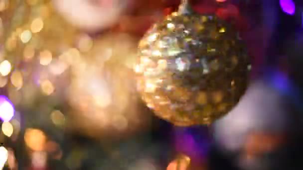 Belle Boule Avec Lumière Bengale Scintille Sur Fond Noël — Video