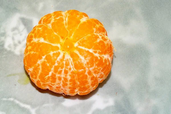 Close Shot Dari Tangerine Dipatri Latar Marmer — Stok Foto