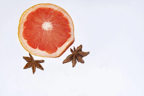 Fresh Grapefruit Slice Anise Stars Isolated White Background — Stock Photo, Image