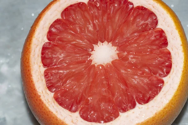 Halved Ripe Red Grapefruit Close View — Stockfoto