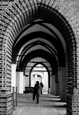 yuvarlak kemer geçiş