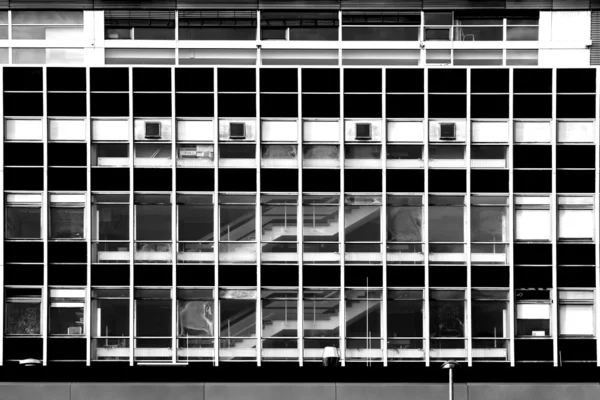 Stairs behind glass — Stock Photo, Image