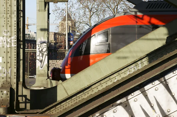 Red train — Stock Photo, Image