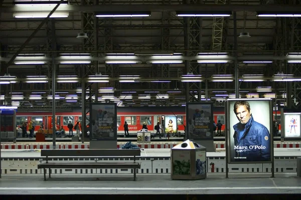 Järnvägsstationen Frankfurt — Stockfoto