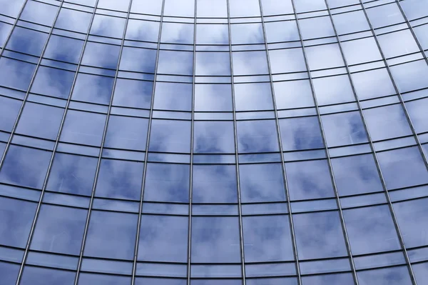 Cloud reflections in the window — Stock Photo, Image