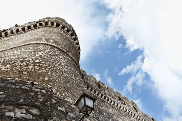 2021年9月12日 意大利塞尔莫内塔 中世纪塞莫内塔村的Caetani城堡 石墙和防御塔 — 图库照片