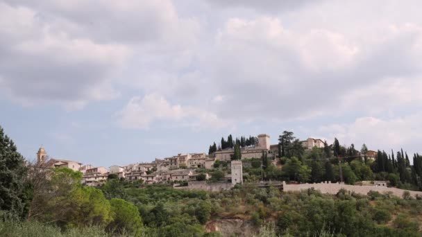 Panorama von Spello -Italien - Zeitraffer — Stockvideo