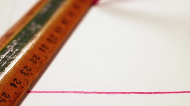 Using ruler to draw red line.mov — Stock Video