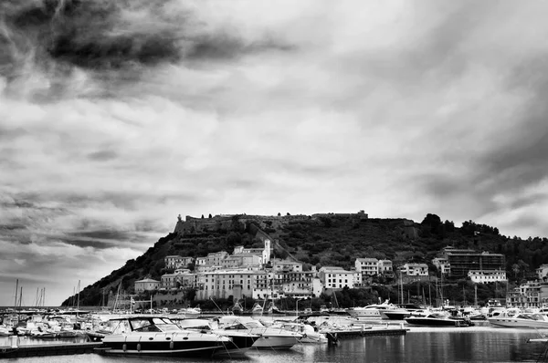 Porto Ercole Ciudad Puerto Ciudad Vieja Monte Argentario Toscana Italia — Foto de Stock