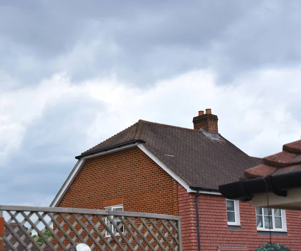 English Modern House Cloudy Sky Background — Stock Fotó