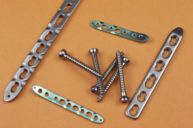 Kemik kırıkları için cerrahi aletler