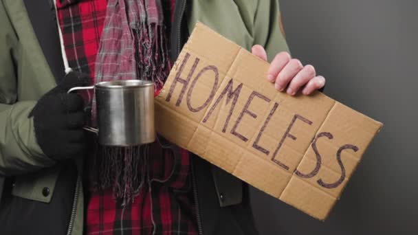 Vagabond Man Dirty Clothes Holds Cardboard Sign Inscription Homeless Begging — Stockvideo