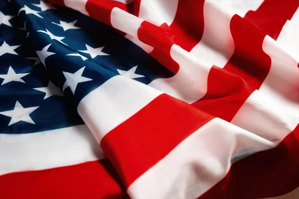 美国国定假日 美国国旗飘扬的背景 复制空间 爱国主义的概念 — 图库照片