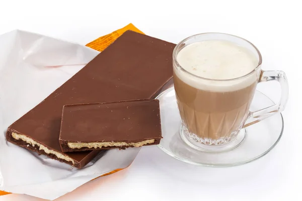 Los Pedazos Barra Chocolate Con Leche Con Relleno Encuentran Una — Foto de Stock