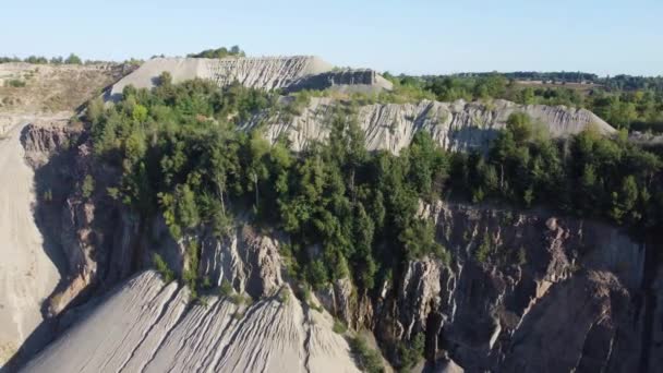 Resíduos Despejos Rocha Uma Encosta Pedreira Granito Vista Aérea — Vídeo de Stock