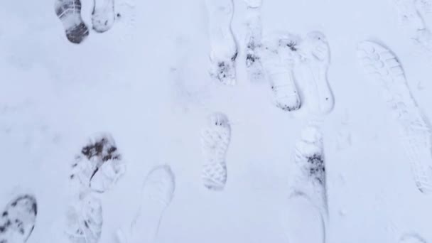 Huellas Suela Zapato Una Nieve Recién Caída — Vídeos de Stock