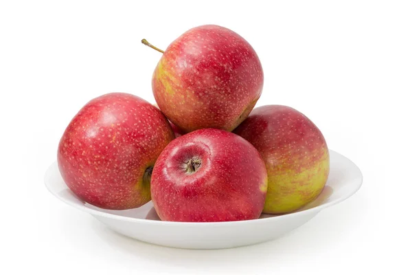 Mehrere Frische Rote Und Äpfel Auf Einem Weißen Teller Auf — Stockfoto
