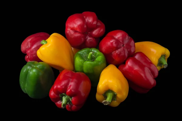 Small Heap Green Yellow Red Freshly Harvested Bell Peppers Black — 图库照片