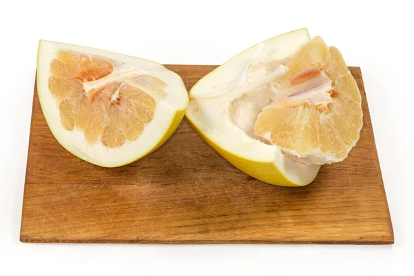 Trozos Pelados Sin Pelar Una Fruta Pomelo Madura Pelar Una — Foto de Stock