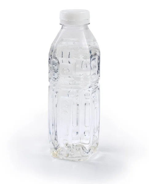 Malá Průhledná Plastová Láhev Pitné Vody Bílém Pozadí Boční Pohled — Stock fotografie