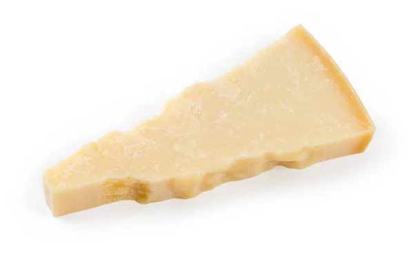 Sert Peynirin Küçük Düz Bir Parçası Beyaz Arka Planda Yakın — Stok fotoğraf