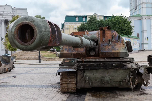 Kyiv Ukraine Června 2022 Expozice Ruské Vojenské Výzbroje Zničené Během — Stock fotografie