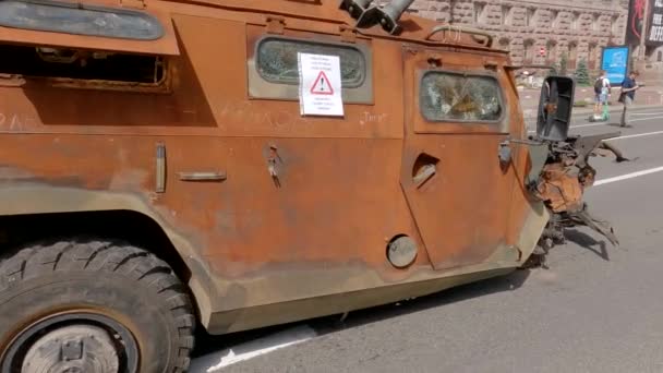 Russian Combat Vehicle Destroyed Invasion Ukraine Exposition 2022 — Stock video