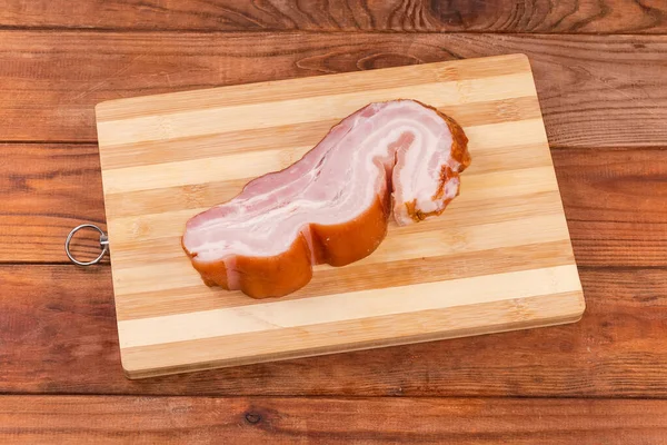 Piece Boiled Smoked Pork Belly Skin Wooden Bamboo Cutting Board — Stock Photo, Image