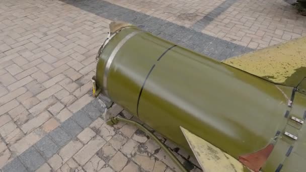 Russische Ballistische Raketresten Toegepast Oekraïne Expositie Kiev 2022 — Stockvideo