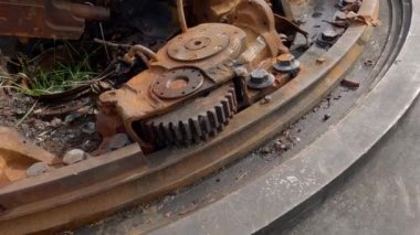 Rus tank tareti 2022 'de Ukrayna işgalinde yerle bir oldu.