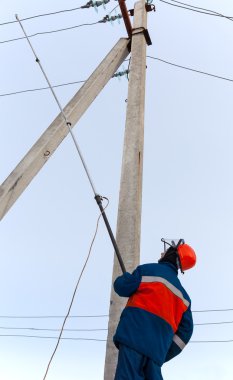 Elektrikçi pow koruyucu toprak bağlantı kurulabilir