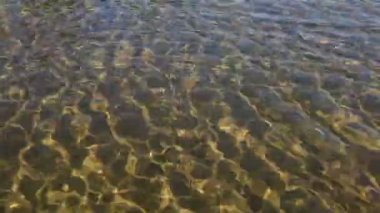 sığ su güneş patlaması