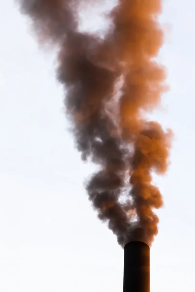 El humo de la chimenea —  Fotos de Stock