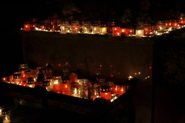 daha fazla satır içinde birçok çay ışık